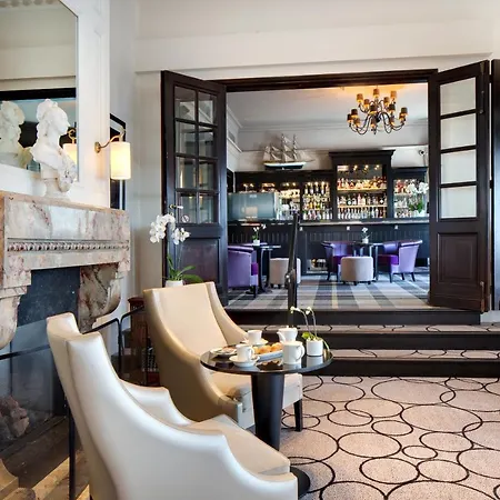 酒店 Grand & Thalasso 5*