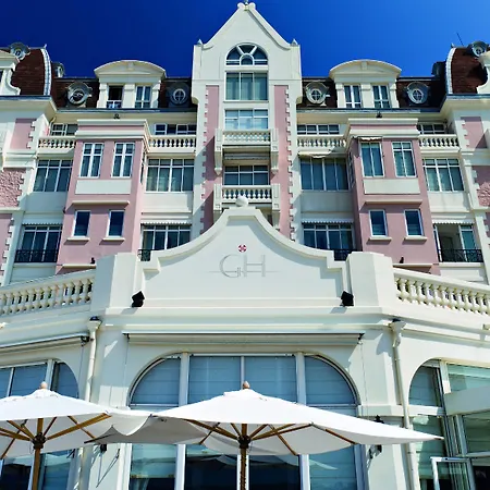 Grand & Thalasso 酒店 圣让－德吕兹