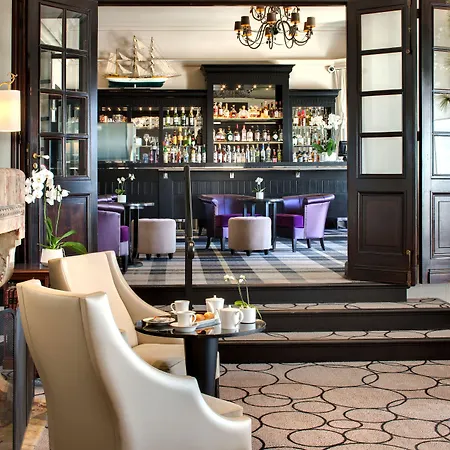 Grand & Thalasso 酒店 圣让－德吕兹