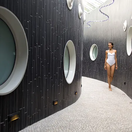 Hotel Grand & Thalasso Saint-Jean-de-Luz
