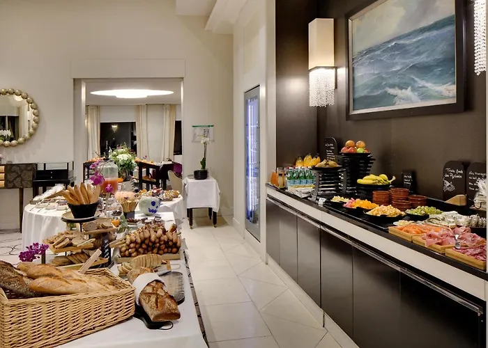 호텔 Grand & Thalasso 생장드루즈