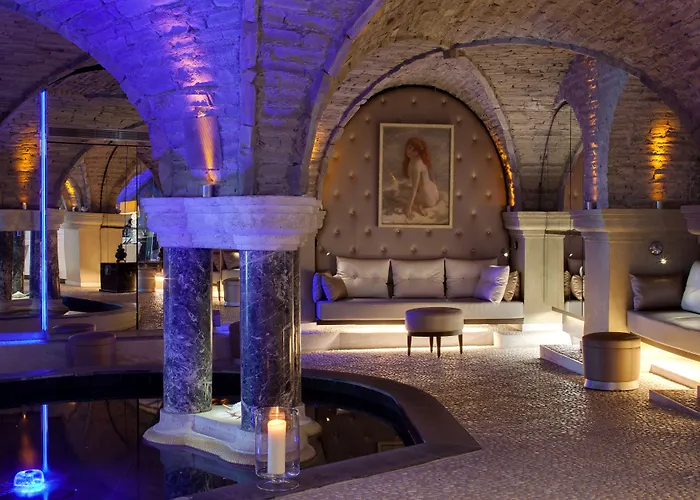 Готель Grand & Thalasso