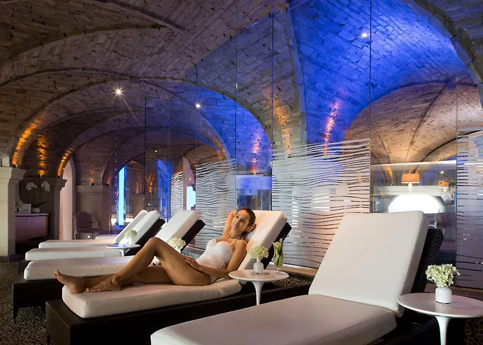 Grand & Thalasso Готель