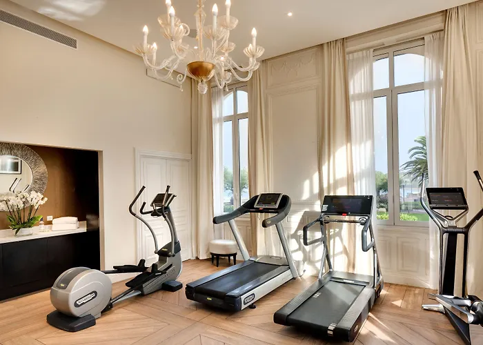 Готель Grand & Thalasso 5*