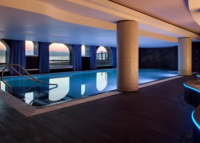 Grand & Thalasso 생장드루즈